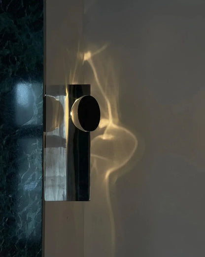 Kinetic Shadow Wall Lamp