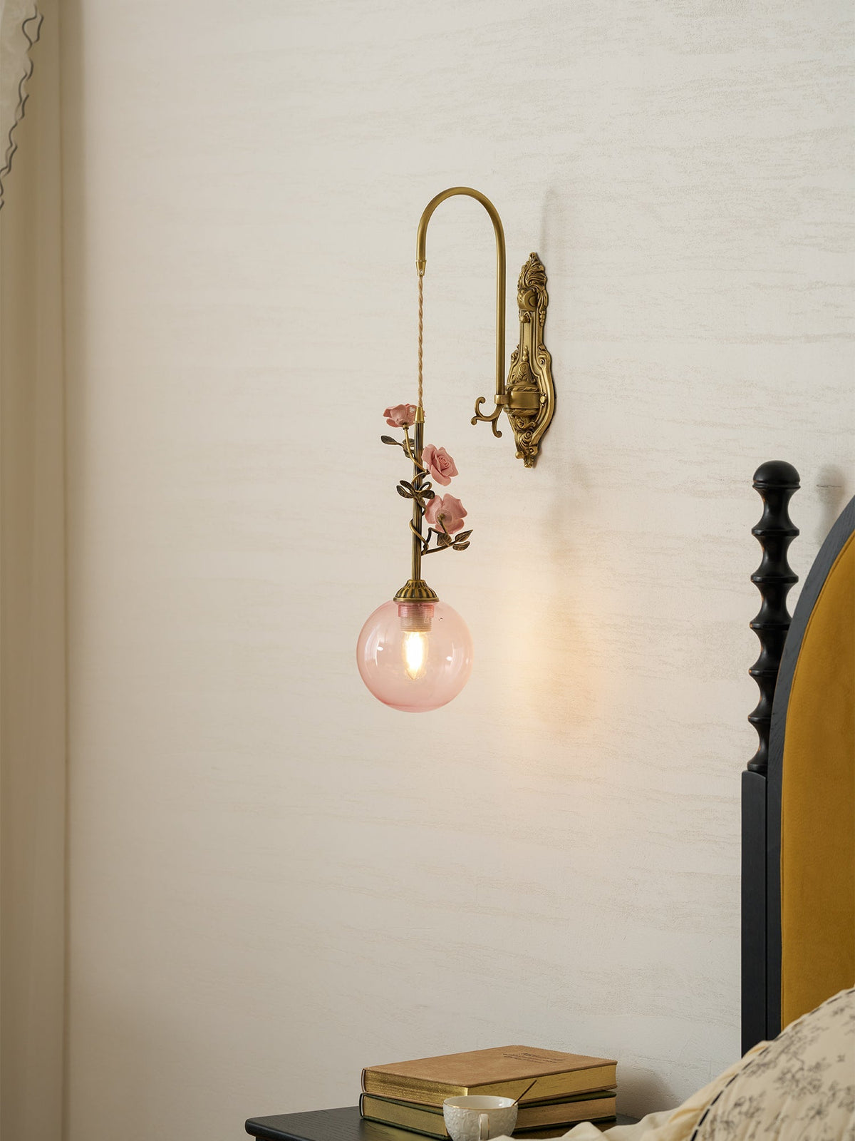 Lunafleur Wall Lamp