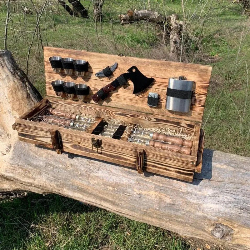 "Knight" Outdoor BBQ Skewers Set In a Wooden Case, 17 items