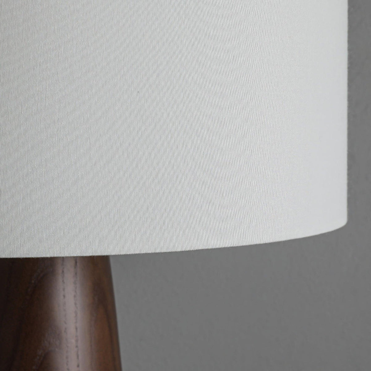Neroli Solid Wood Table Lamp