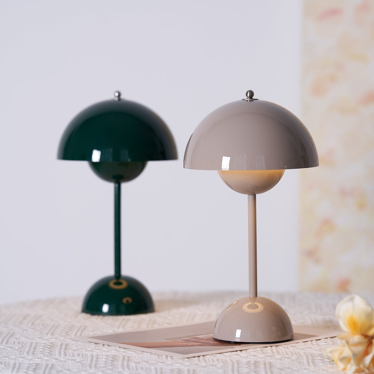 Flowerpot VP9 Portable Table Lamp