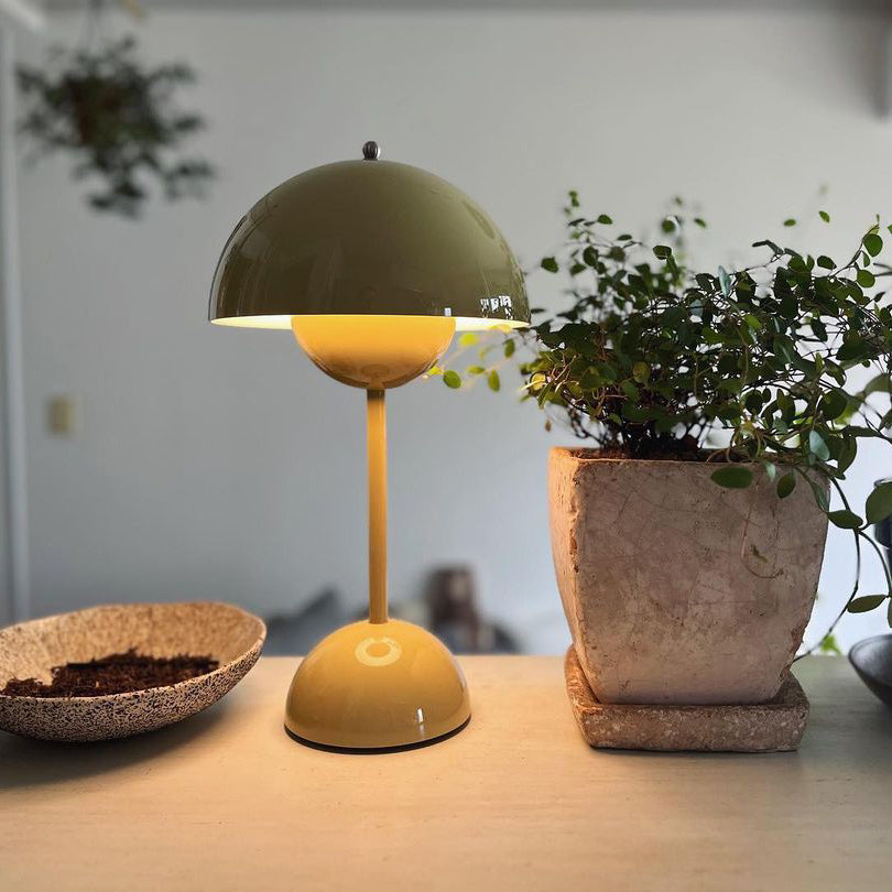 Flowerpot VP9 Portable Table Lamp