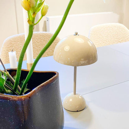 Flowerpot VP9 Portable Table Lamp