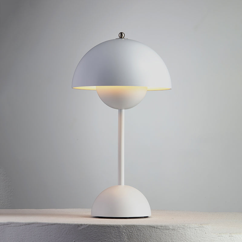 Flowerpot VP9 Portable Table Lamp