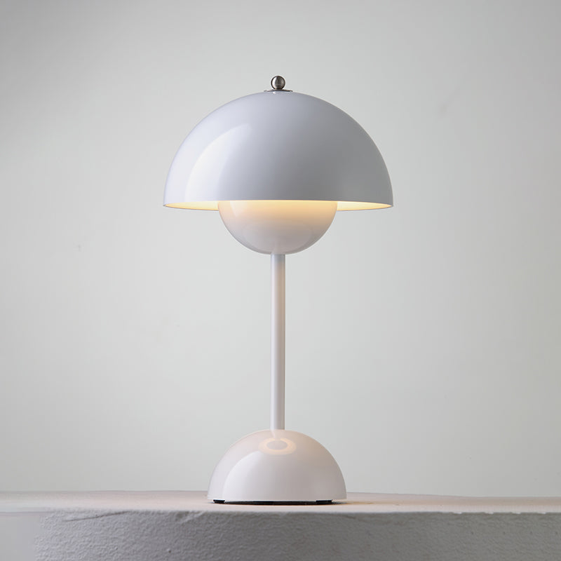 Flowerpot VP9 Portable Table Lamp