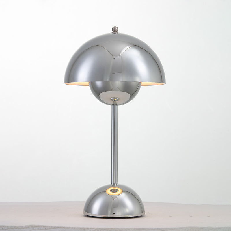 Flowerpot VP9 Portable Table Lamp