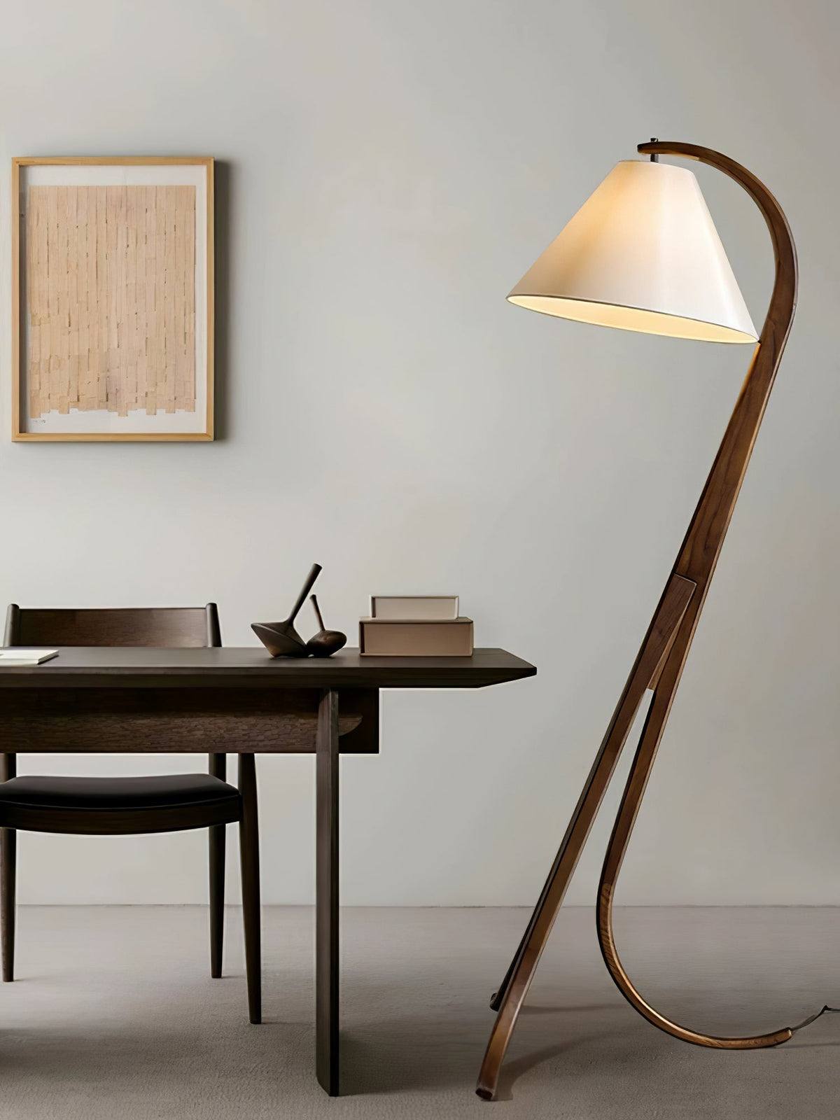Orellis Curved Wood Floor Lamp