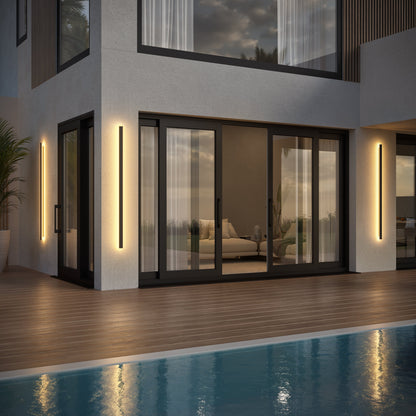 Svelte Smart Outdoor Lamp