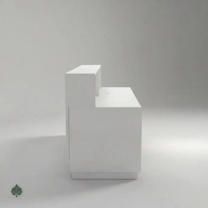 Faye · Front Reception Desk