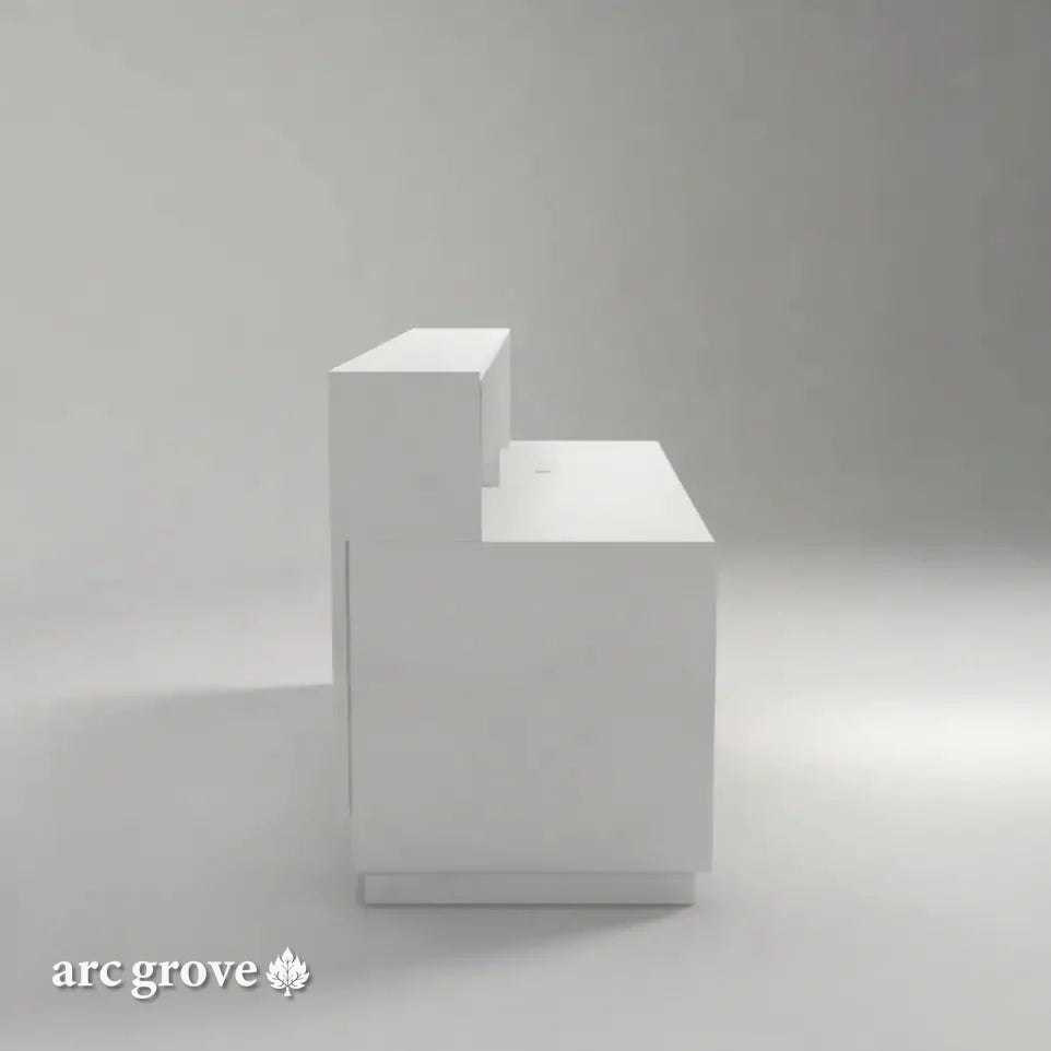 Faye · Front Reception Desk