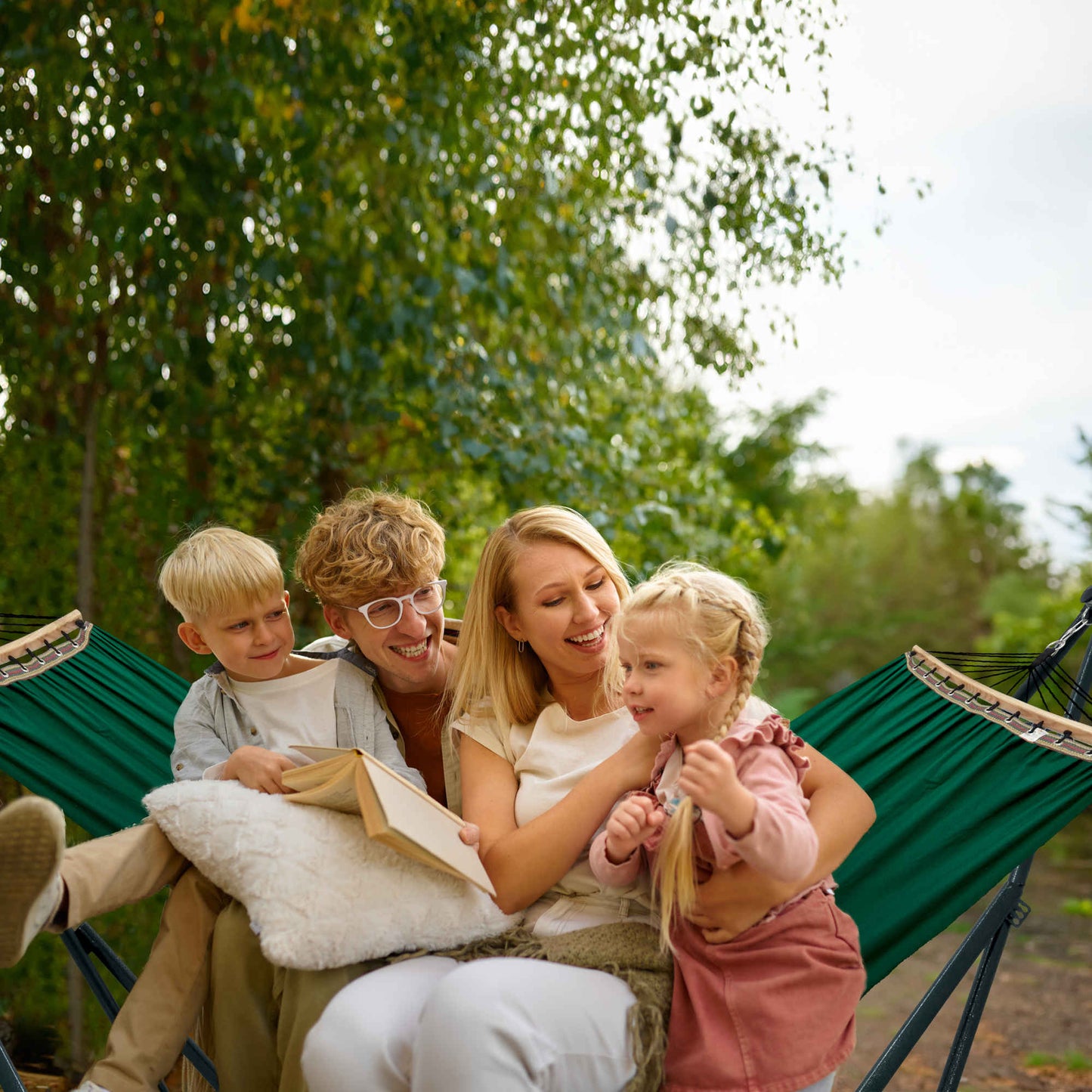 Tranquillo Universal Canvas Hammock Medium Size for Ultimate Comfort and Style