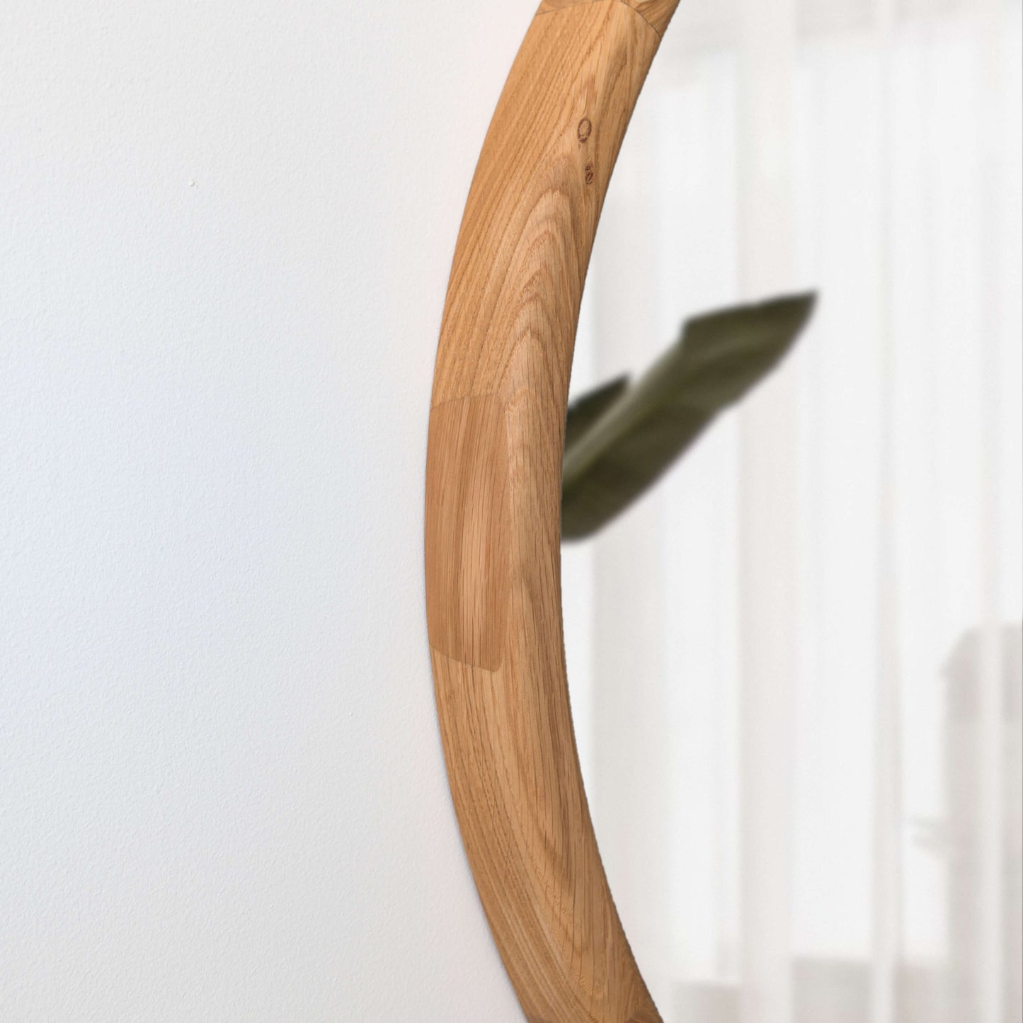 THE KOLO - mirror