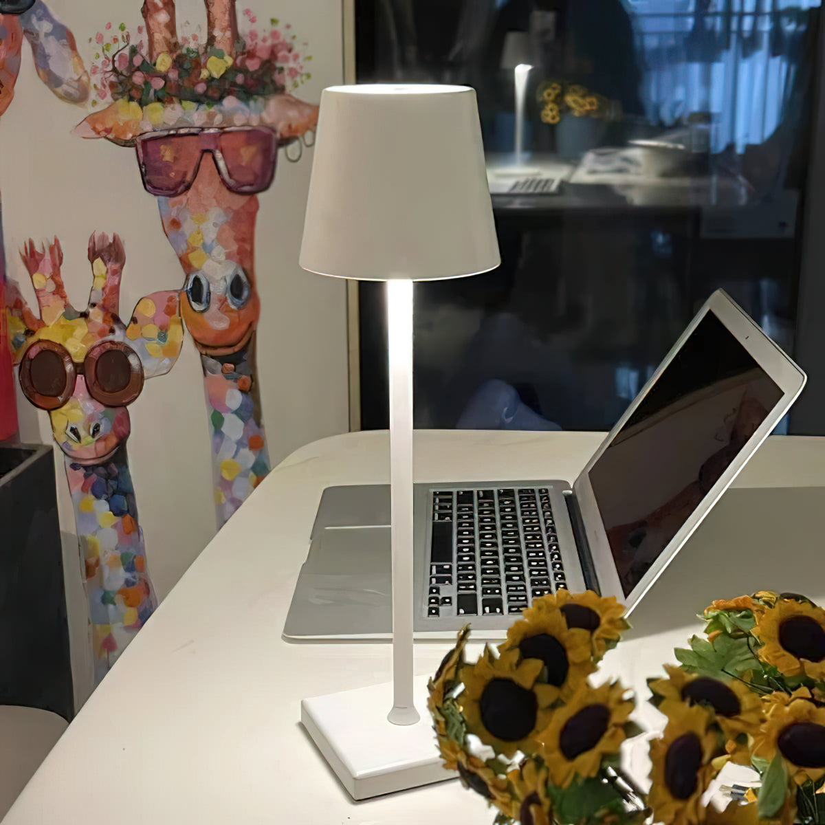 Poldina Cordless Rechargeable LED Table Lamp
