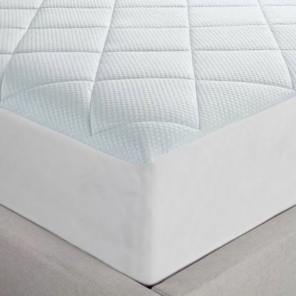 Queen size Washable Quilted Mattress Pad with Elastic Fitted Skirt