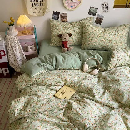 DecorBites™ Cartoon Style Printed Comforter Set 4Pcs Lightweight Duvet Kits Bedding Set