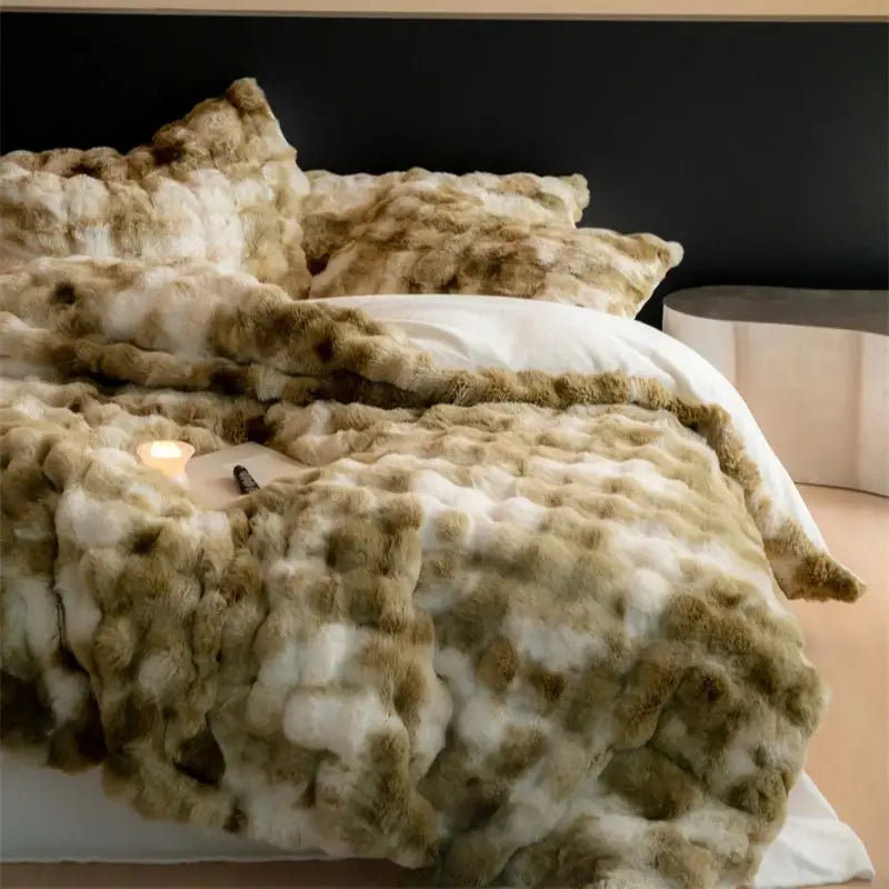 ™ Luxe Faux Fur & Velvet Patchwork Bedding Set - Duvet, Sheet & Pillowcases