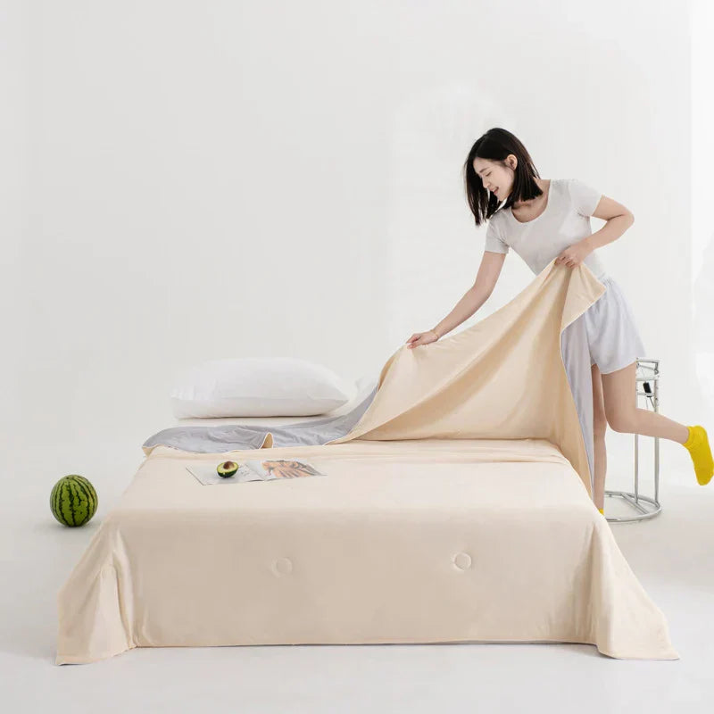 DecorBites™ Cool Fibre Summer Quilt: Soft, Breathable & Machine Washable Light Blanket