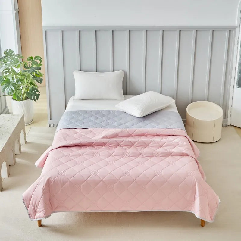 DecorBites™ Cool Summer Blanket: Lightweight Soft Ice Cooling Comforter for Hot Sleepers