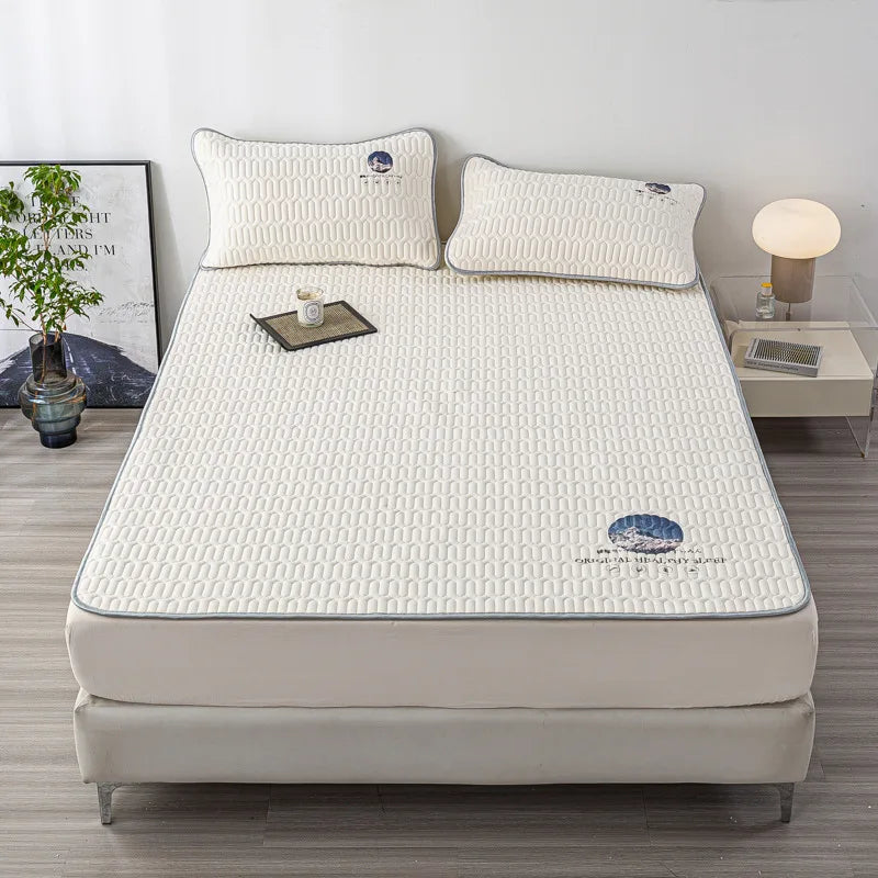 DecorBites™ Cooling Latex Bed Mat Set - Thick Summer Quilted Matress Pad & Pillowcases