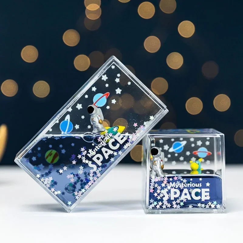 DecorBites™ Astronaut Drift Keychain: Creative Liquid Hourglass Stress Relief Toy & Home Decor