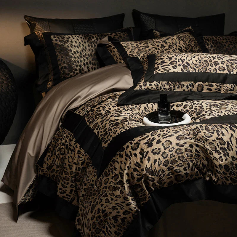 DecorBites™ Leopard Print Luxury Bedding Set - Queen/King Size Duvet Cover, Sheet, Pillowcases