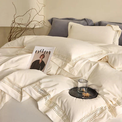 DecorBites™ Cozy Velvet Lace Bedding Set: Duvet Cover, Sheet, Pillowcases - 4Pcs Warm & Stylish