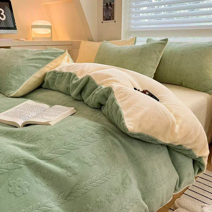 DecorBites™ Cozy Milk Fleece Winter Bedding Set - High Density & Skin Friendly
