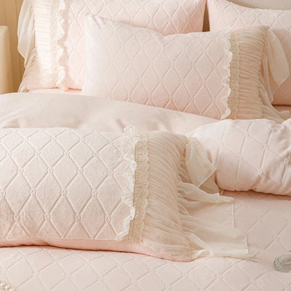 DecorBites™ Cozy Velvet Lace Flowers Princess Bedding Set