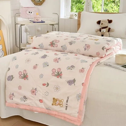 DecorBites™ Cartoon Bear Printed Summer Quilt Lightweight Soft Cooling Blanket