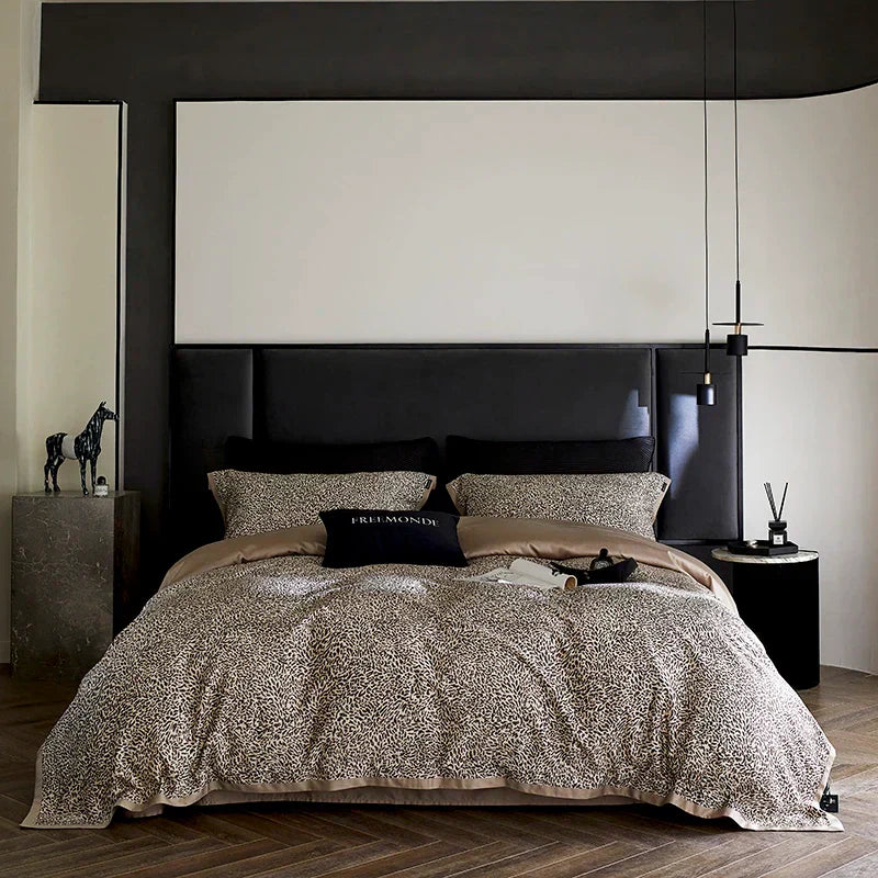 DecorBites™ Leopard Luxury Bedding Set: Silky Soft Lyocell Cotton Duvet Cover, Sheet Set, Pillowcases