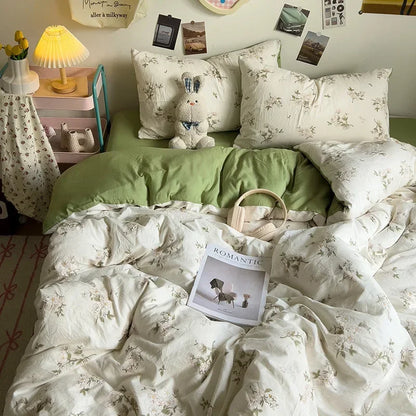 DecorBites™ Cartoon Style Printed Comforter Set 4Pcs Lightweight Duvet Kits Bedding Set