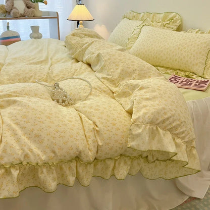 DecorBites™ Lace Bedding Set: Printed Design, Single Queen Size, Cozy Quilt Cover, Fitted Sheet, 2 Pillowcases