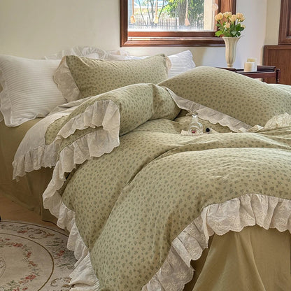 DecorBites™ Elegant Floral Lace Ruffles Bedding Set with Double Yarn - Soft Cotton Blend