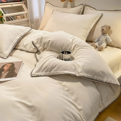 DecorBites™ Cozy Shell Edges Bedding Set: Soft Duvet & Fitted Sheet for Autumn/Winter