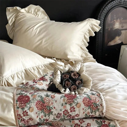 DecorBites™ Chic Flowers Jacquard Cotton Bedding Set with Ruffles