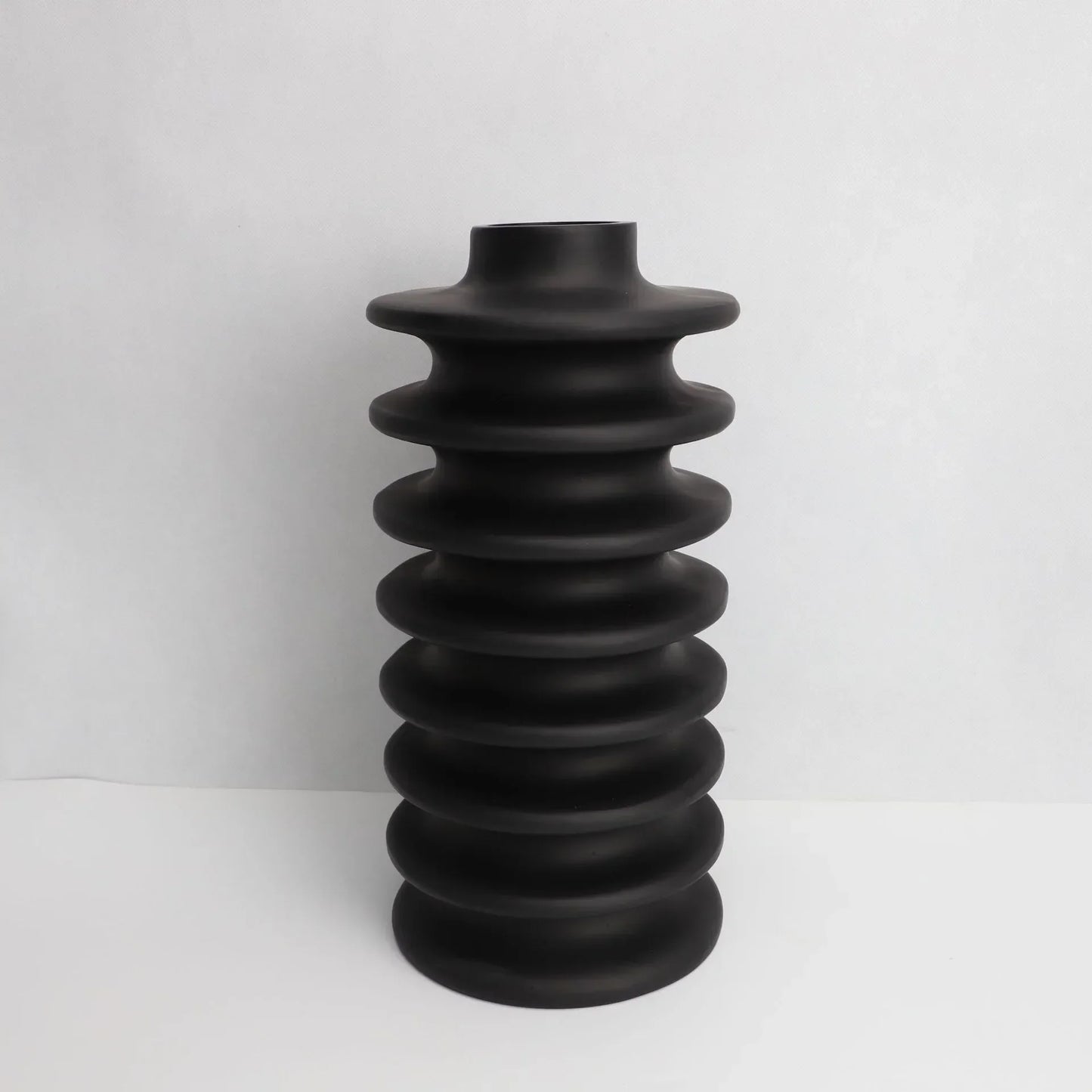 DecorBites™ Geometric Circle Spiral Black Resin Vase - Home Decor Flower Pot