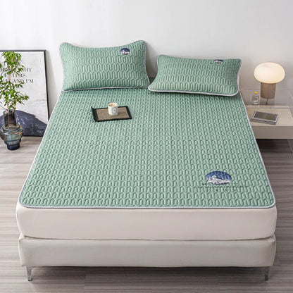 DecorBites™ Cooling Latex Bed Mat Set - Thick Summer Quilted Matress Pad & Pillowcases