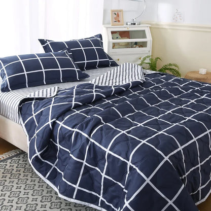 DecorBites™ Bear Quilt & Pillowcase Set - Soft & Breathable Summer Bedding