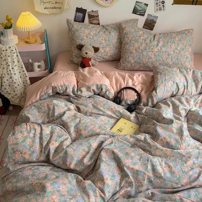 DecorBites™ Cartoon Style Printed Comforter Set 4Pcs Lightweight Duvet Kits Bedding Set