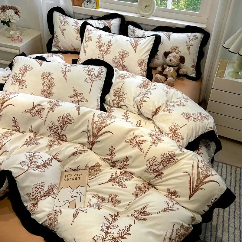 DecorBites™ Black White Printed Bed Skirt Bedding Set - Cozy Skin Friendly Linens
