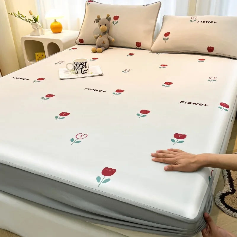 DecorBites™ Cooling Ice Silk Mattress - 3Pcs, High Quality, Simple Pattern, Anti-Wrinkles.