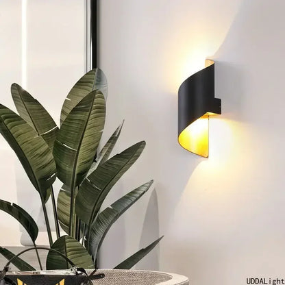 DecorBites™ Aluminum Outdoor Wall Lamp with Spiral Up and Down Light