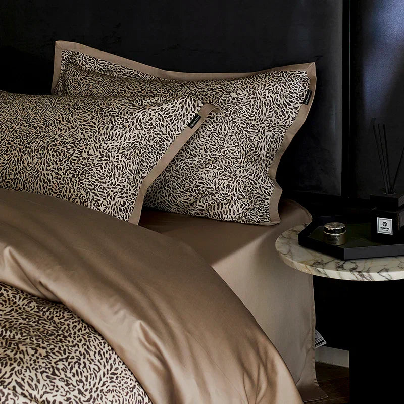 DecorBites™ Leopard Luxury Bedding Set: Silky Soft Lyocell Cotton Duvet Cover, Sheet Set, Pillowcases