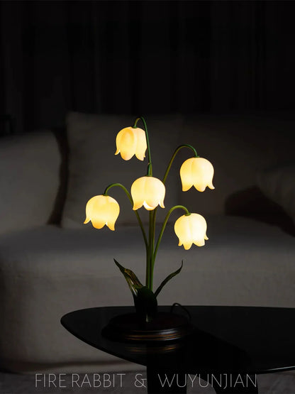 DecorBites™ LED Flower Table Lamp - Decorative Desk Light for Bedroom, Living Room, Study