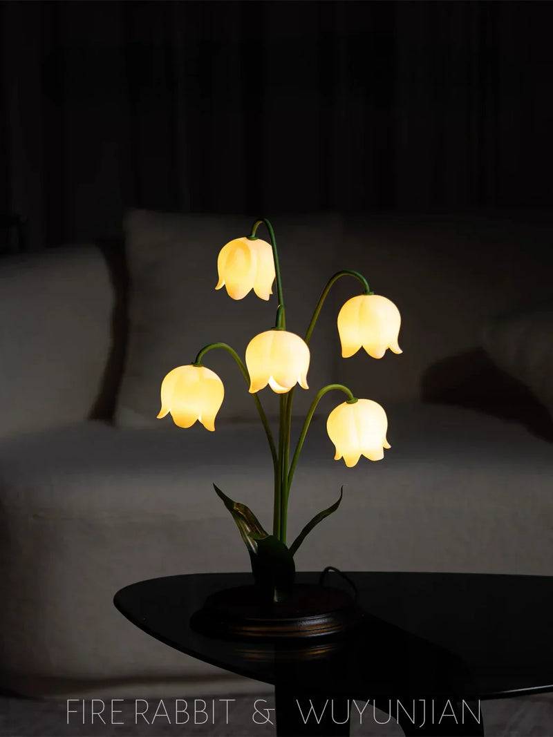 DecorBites™ LED Flower Table Lamp - Decorative Desk Light for Bedroom, Living Room, Study