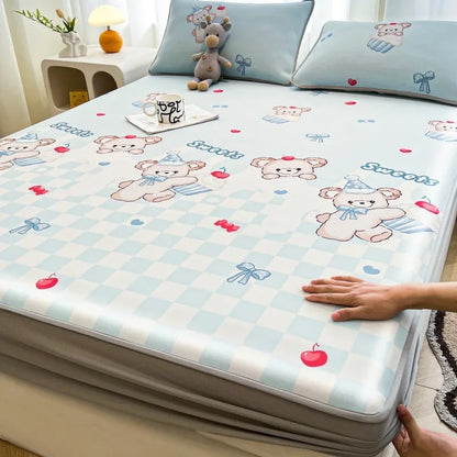 DecorBites™ Cooling Ice Silk Mattress - 3Pcs, High Quality, Simple Pattern, Anti-Wrinkles.