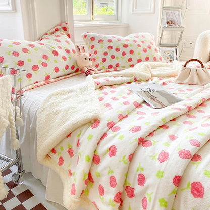 DecorBites™ Cartoon Print Cozy Blanket - Milk Velvet & Cashmere - Winter/Spring Duvet Cover