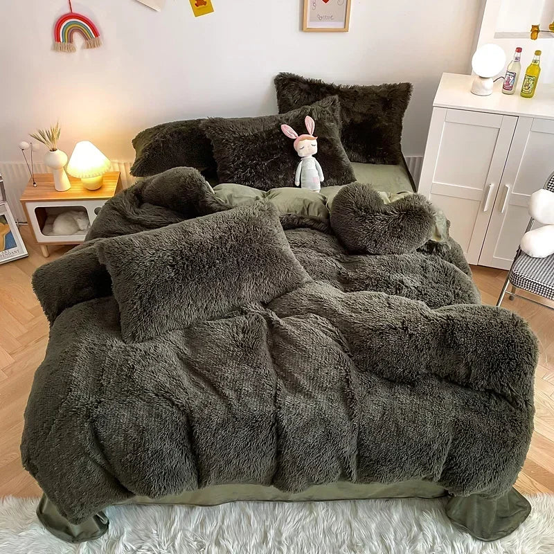 DecorBites™ Fluffy Faux Fur Bedding Set: Duvet Cover, Sheet, Pillowcase - Soft & Warm