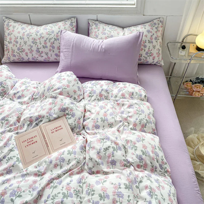 DecorBites™ Cartoon Heart Floral Print Duvet Set with Bed Sheet & Pillowcases