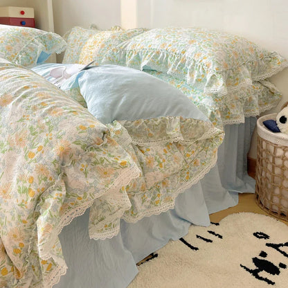 DecorBites™ Korean Lace Ruffles Bedding Set with Bed Skirt, Soft Skin-Friendly Material